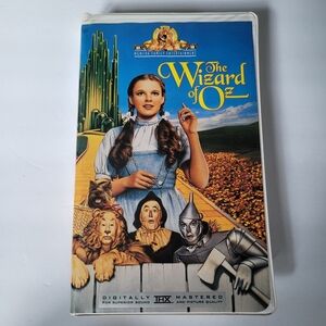 The Wizard of Oz MGM VHS Tape